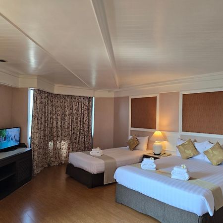 First Pacific Cirrus Otel Pattaya Dış mekan fotoğraf