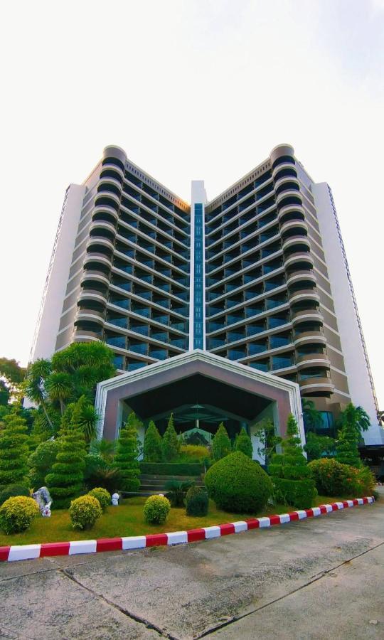 First Pacific Cirrus Otel Pattaya Dış mekan fotoğraf